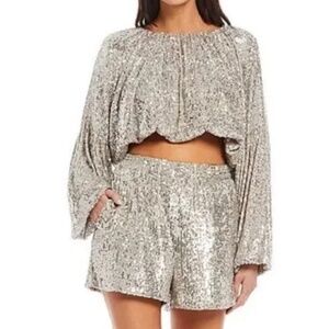 Gianni Bini Nessa High Waist Elastic Sequin Shorts Metallic Gold Silver Womens 4